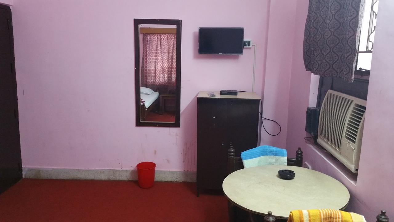 Renu Guest House Kolkata Bagian luar foto