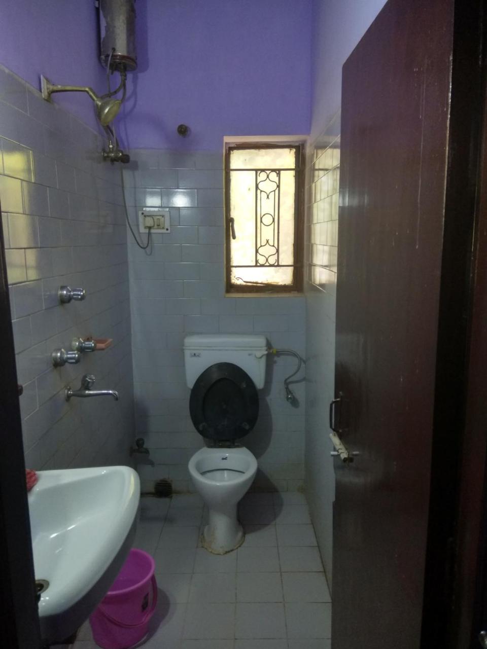 Renu Guest House Kolkata Bagian luar foto