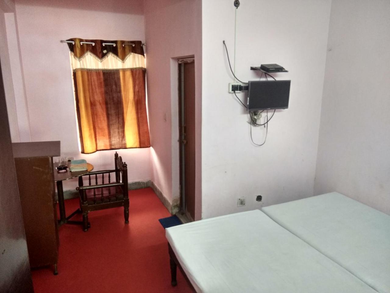 Renu Guest House Kolkata Bagian luar foto