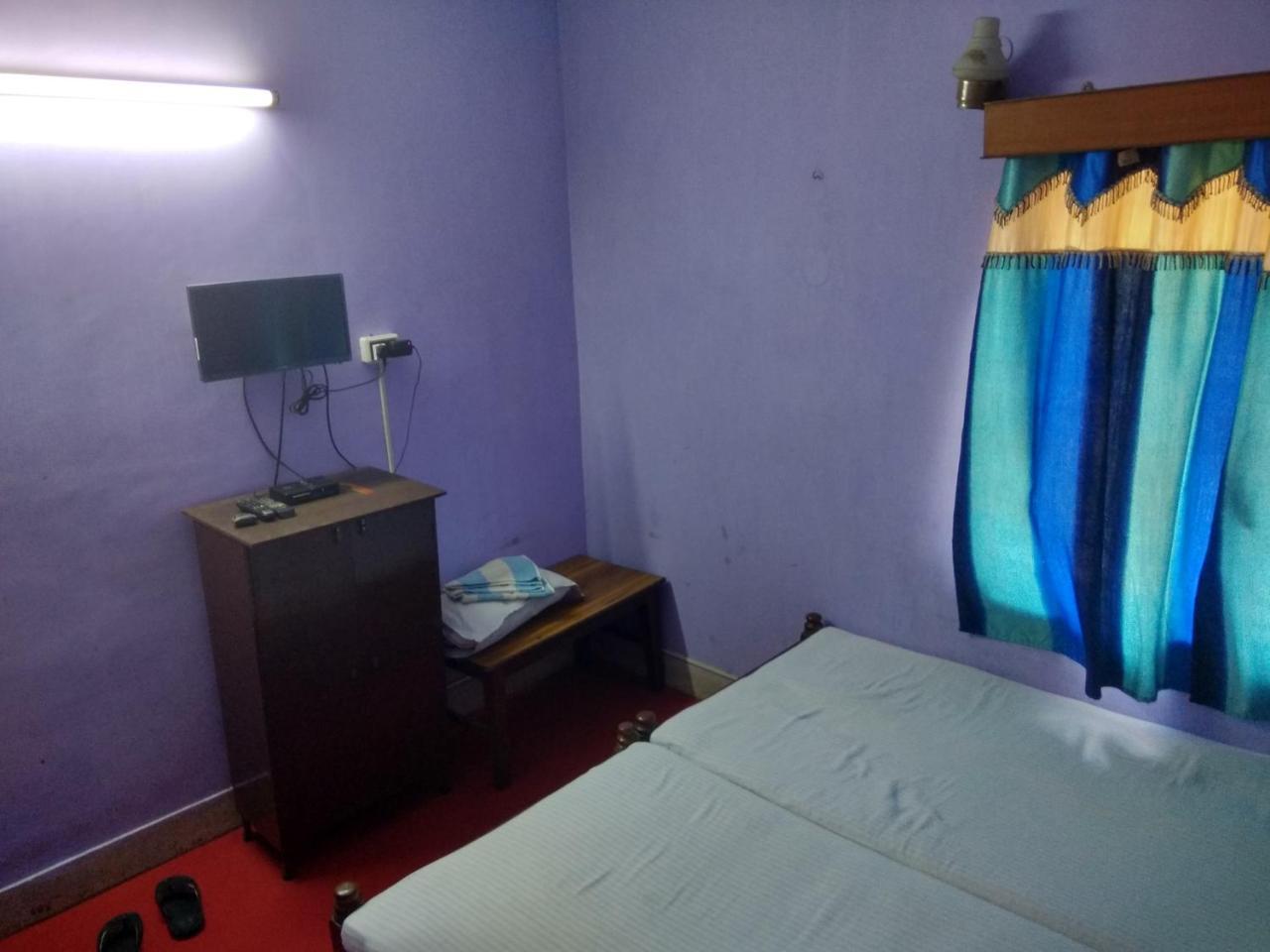 Renu Guest House Kolkata Bagian luar foto