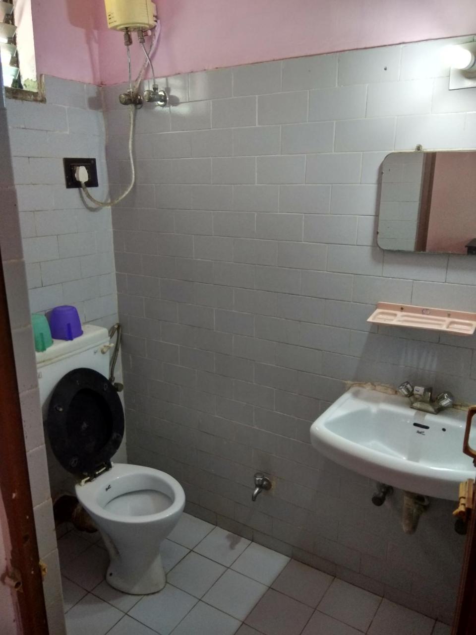 Renu Guest House Kolkata Bagian luar foto
