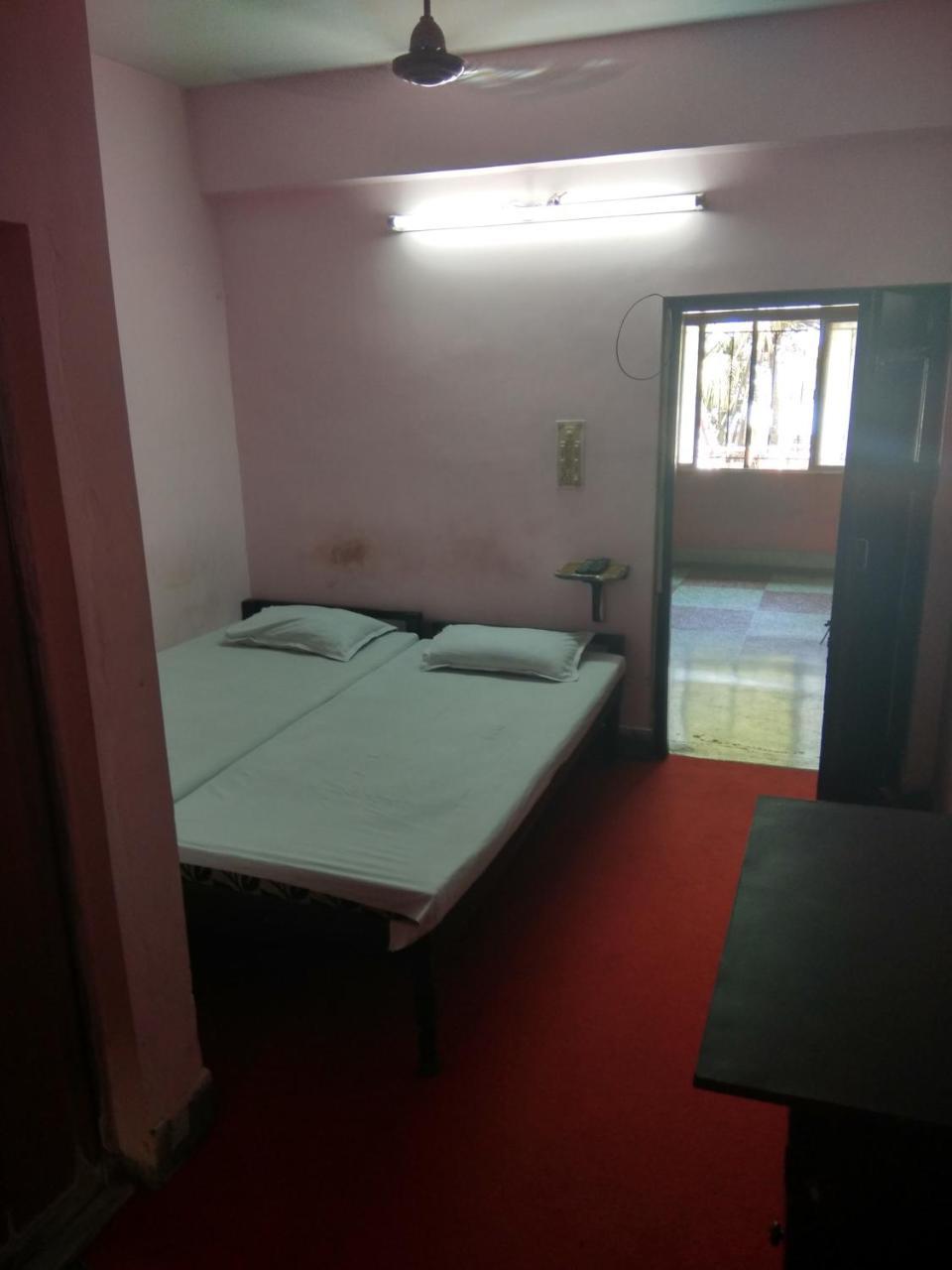 Renu Guest House Kolkata Bagian luar foto